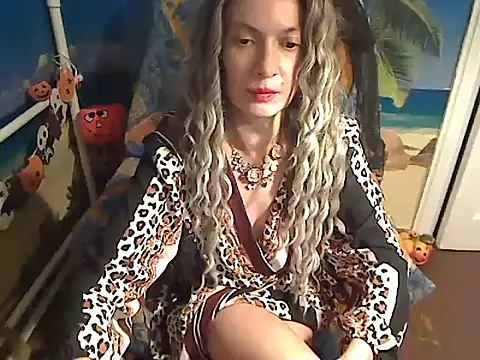Bastet12 – Naživo XXX chat