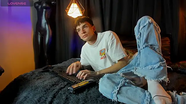 DAMIAN_22 Chat XXX live