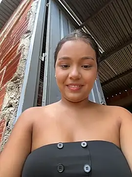 Chat +18 de Baby_morena12 ao vivo