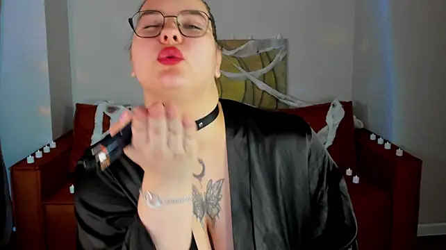 Chat +18 de Kity_Mooree ao vivo