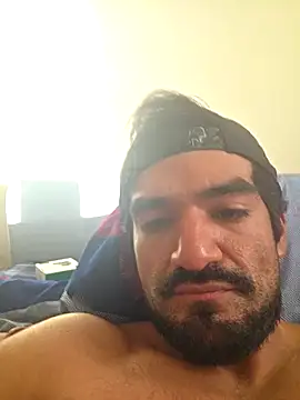 הופעת וובקאם של piggylatino