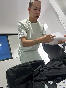 grey___27 라이브 XXX 채팅