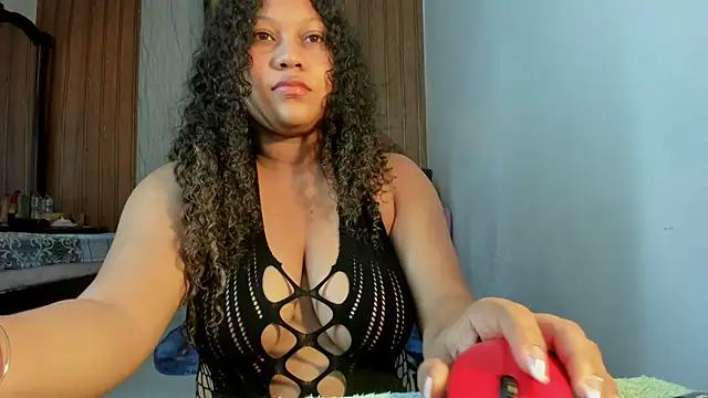 Lunastar02 Chat XXX live
