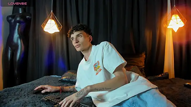 DAMIAN_22 Live XXX-Chat