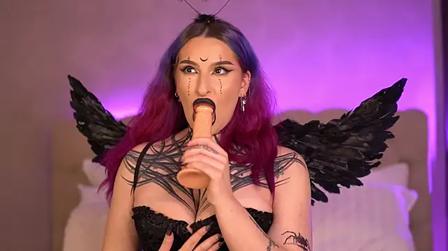ElviraRae's Live XXX Chat