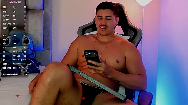victor_vixen: απευθείας συνομιλία ΧΧΧ