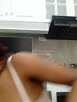 Chatroom XXX en direct de SabrinaDevill