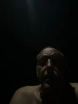 GeldenKuy Adlı Modelin Canlı XXX Sohbeti