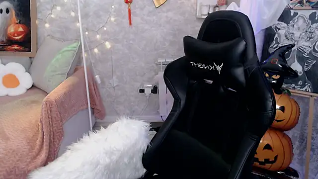 NickyAdamidi 现场XXX聊天