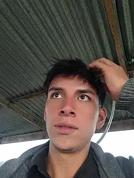 Živý XXX chat ZaneHoward