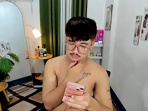 GabinJuicyHugeCock Show Webcam