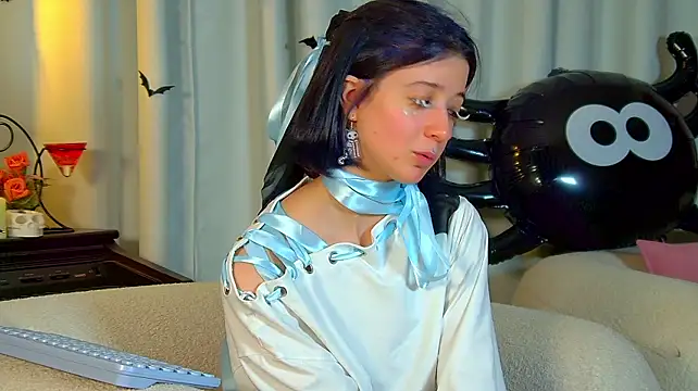 AnneAvelin 라이브 XXX 채팅