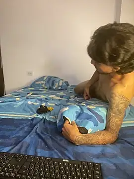 Chat +18 de Kriss_Edwards ao vivo