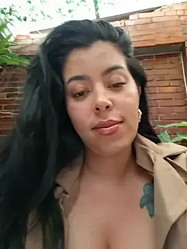 Luianna's Live XXX Chat