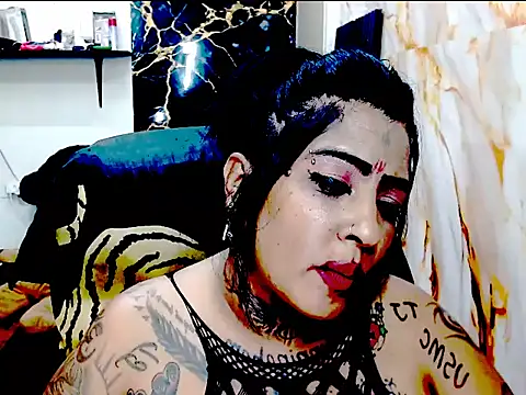 Indiancatz2n Live XXX chat
