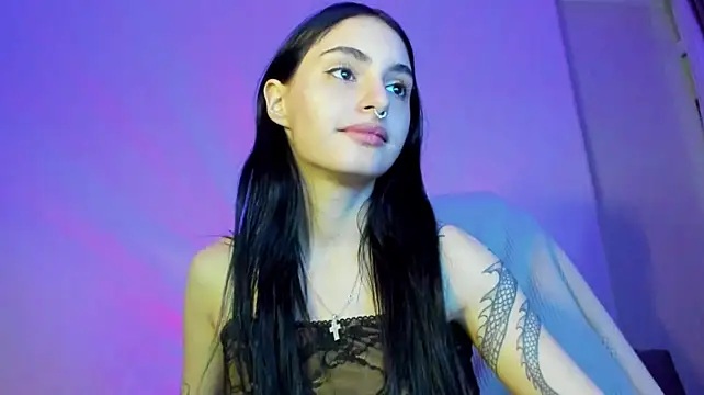Lesyalisss Adlı Modelin Canlı XXX Sohbeti