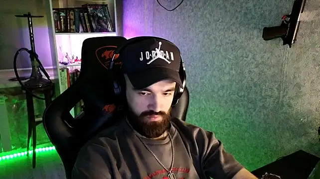 _Serious_Man Chat XXX live