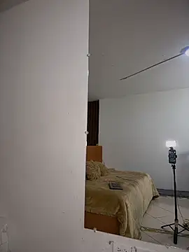 angel_cute19 Adlı Modelin Canlı XXX Sohbeti