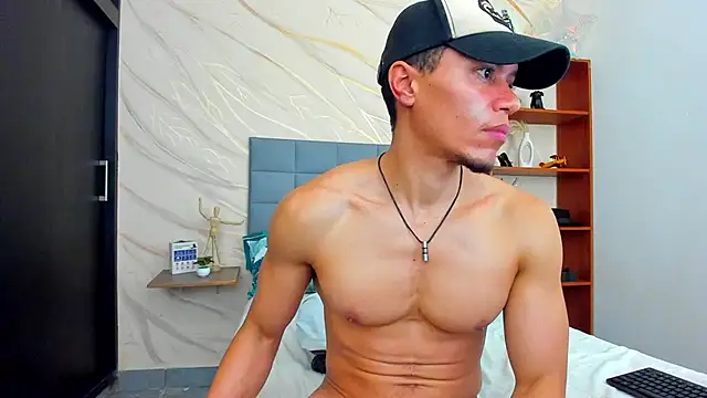 צ'אט XXX בשידור חי של mike_rolly_hot
