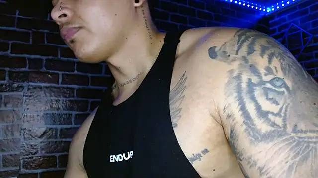 jordan_bigcock_ – Live XXX-chat