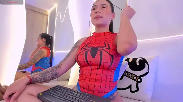 แชท XXX สดของ EllieMitchell