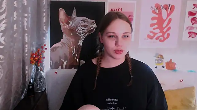 LunaViixen live XXX chat