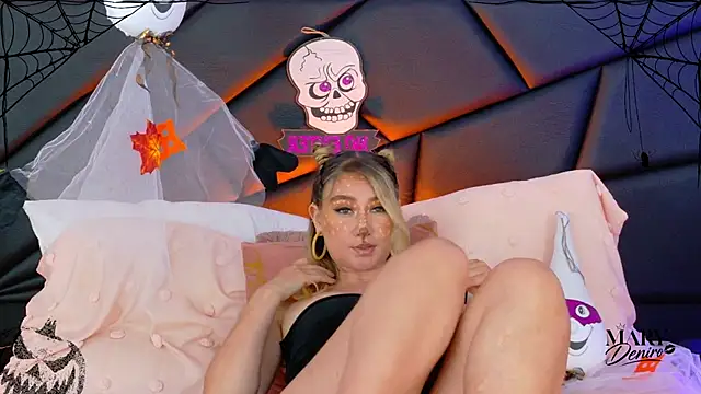 XXX chat uživo modela MaryDeniro