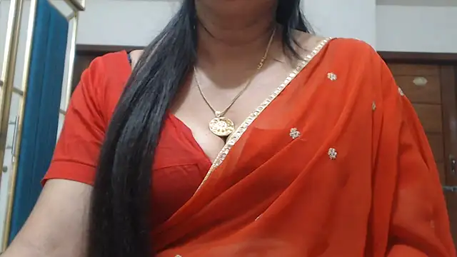 Maisa-130 লাইভ XXX চ্যাট