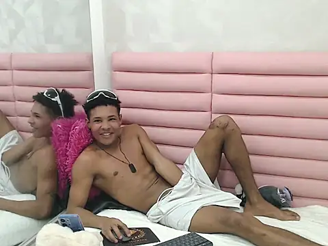 janner_cum51 Webcamshow