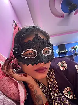 צ'אט XXX בשידור חי של ADV_AYESHA