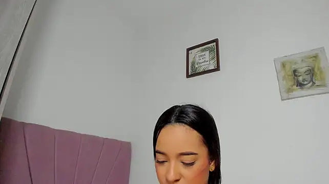 Amira_Falak Chat XXX live