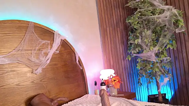 Saripaulin 现场XXX聊天