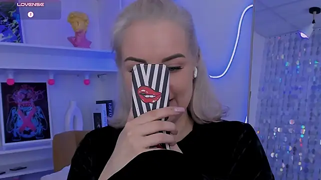 دردشة StephanieSweety الجنسية المباشرة