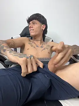 Živý XXX chat Tommy_valverde
