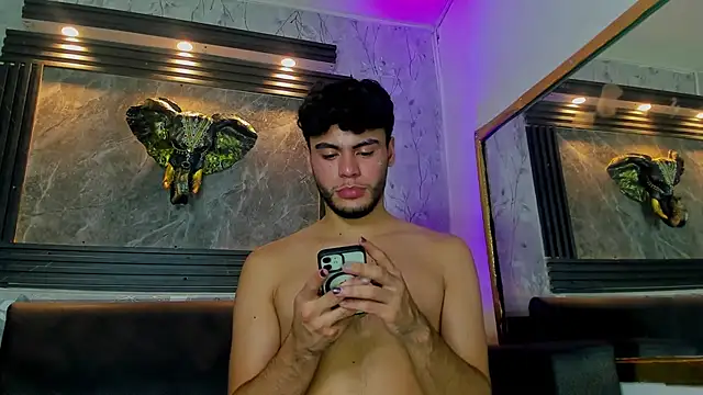 Chatroom XXX en direct de liam_genner_