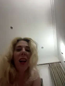 PrincessKikiZa's Live XXX Chat