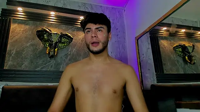 Živý XXX chat liam_genner_