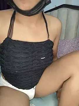 Chat +18 de mini-cutie ao vivo