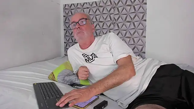 david_holman Live XXX Chat