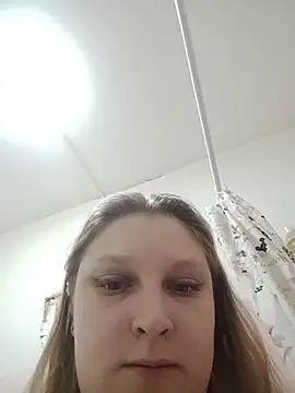 Chat +18 de Loooving_Emma ao vivo