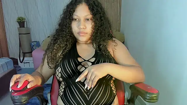Czat XXX na żywo – Lunastar02