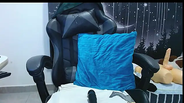 XXX chat uživo modela Hikaryfire