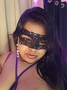 Naughty_Kayra Chat XXX in diretta