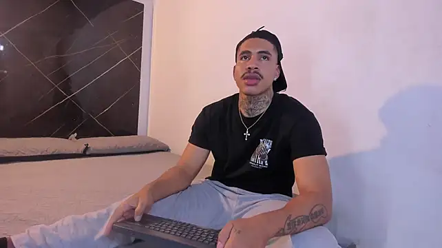 Chirshot_n Live XXX chat