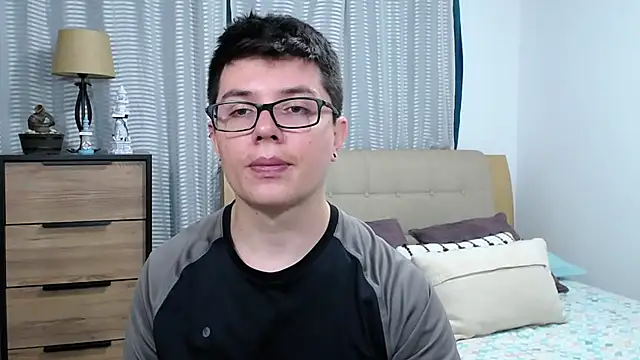 Živý XXX chat BlackFoXXX69