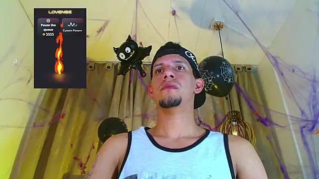_Dominic_Smith_ Live XXX-chat