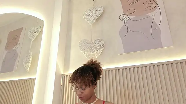 daiana_curly's Live XXX Chat