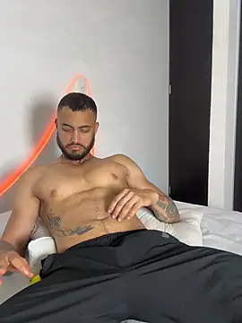 ClayBrown Live XXX-chat