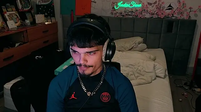 JordanShow Chat XXX live
