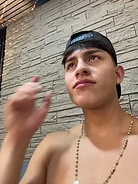 Chat XXX ao vivo de Lander_Cruz